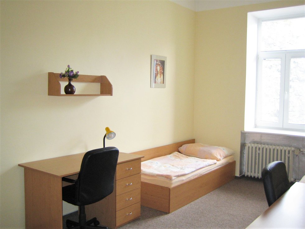 Pronájem podílu pokoje 70 m², Opava