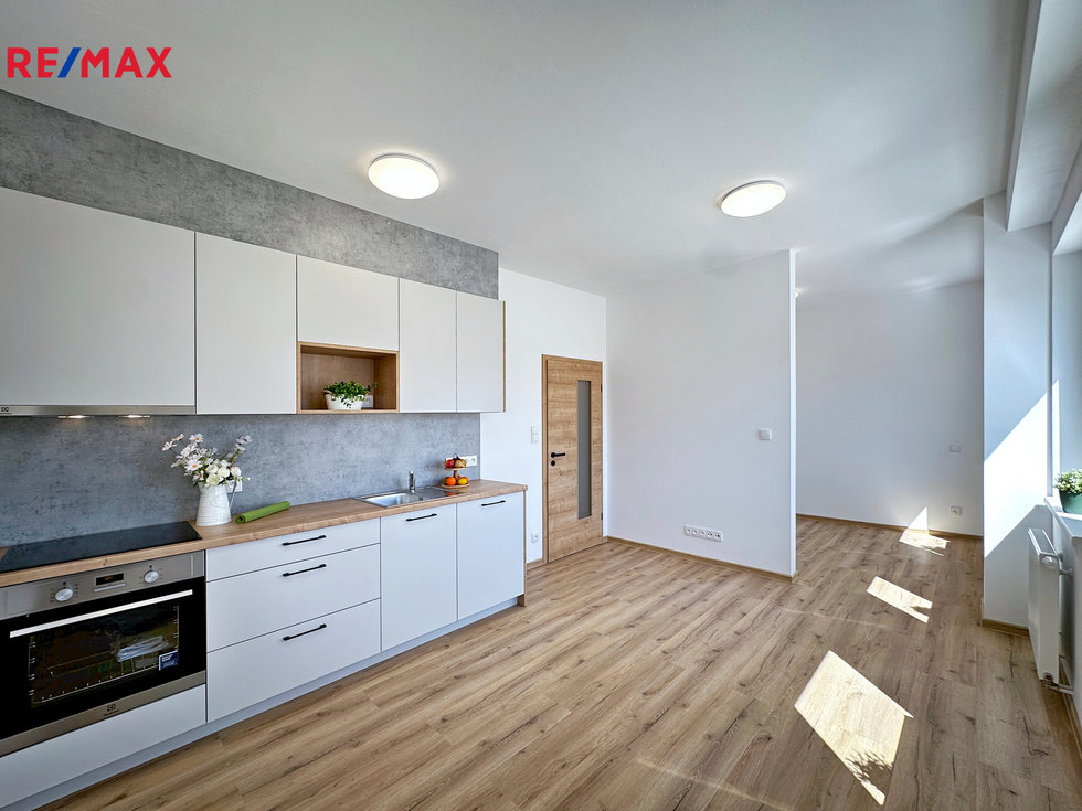 Pronájem bytu 1+kk, garsoniery 32 m², České Budějovice