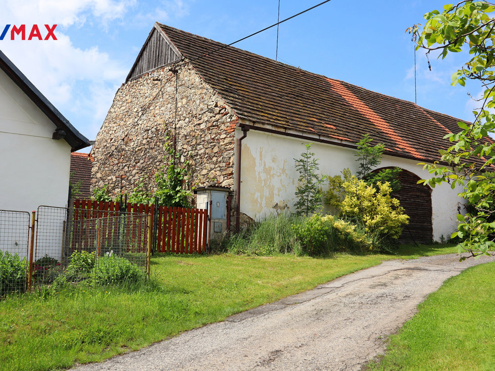 Prodej stavební parcely 712 m², Kluky