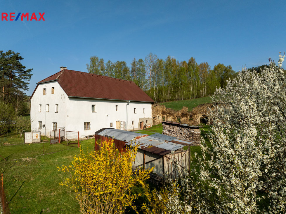 Prodej chalupy 400 m², Vyšší Brod