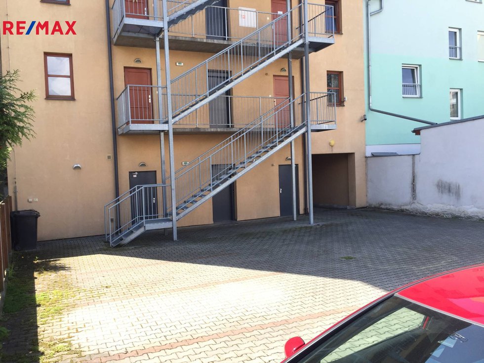 Pronájem parkovacího místa 20 m², České Budějovice