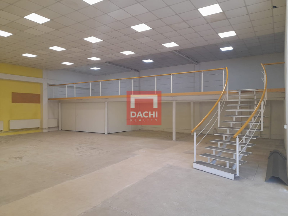 Pronájem skladu 220 m², Velká Bystřice