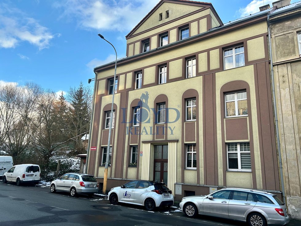 Prodej bytu 3+1 80 m², Karlovy Vary