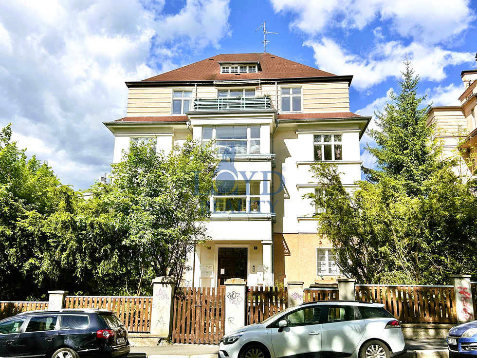 Pronájem bytu 1+1 39 m², Karlovy Vary