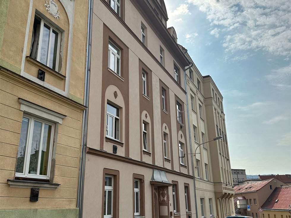 Prodej bytu 1+1 43 m², Děčín