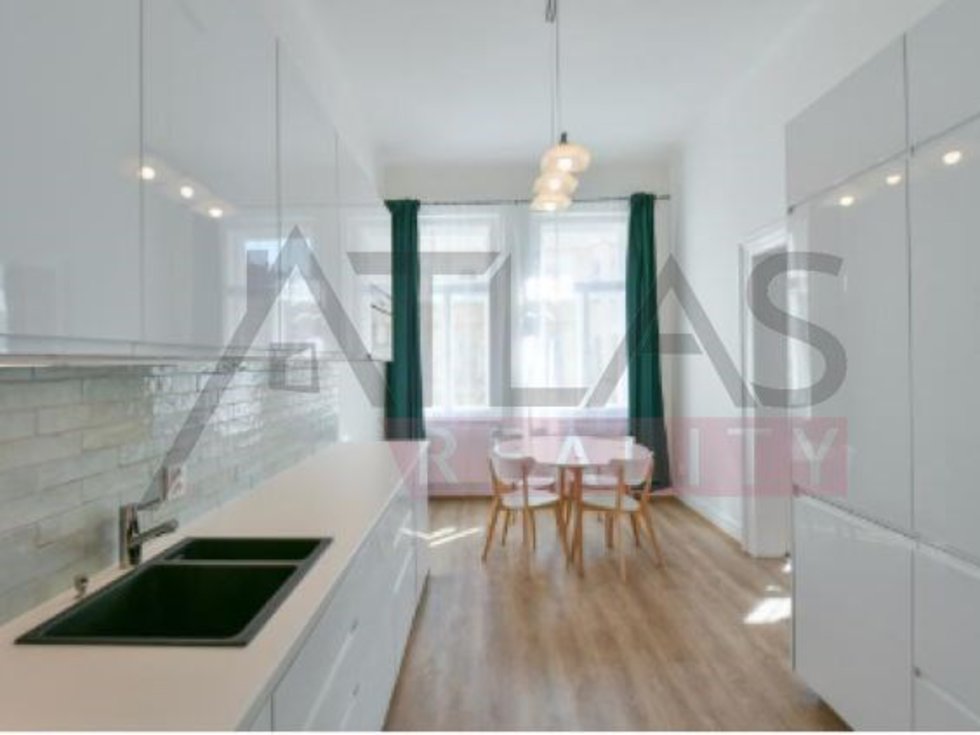 Pronájem bytu 3+1 101 m², Praha