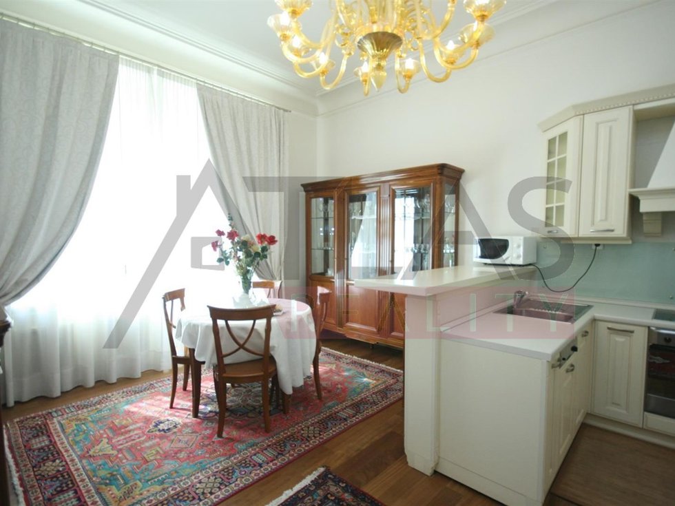 Pronájem bytu 3+kk 77 m², Praha