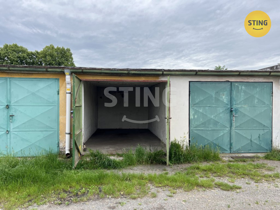 Pronájem garáže 20 m², Pardubice