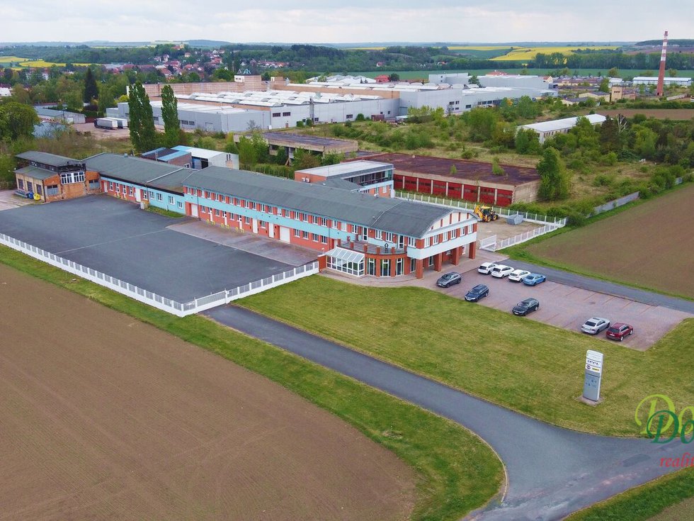 Pronájem obchodu 1934 m², Pečky