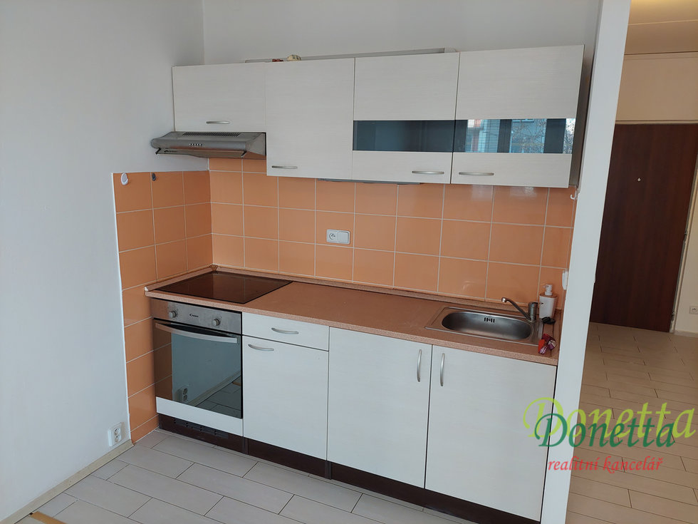 Pronájem bytu 1+kk, garsoniery 28 m², Hradec Králové