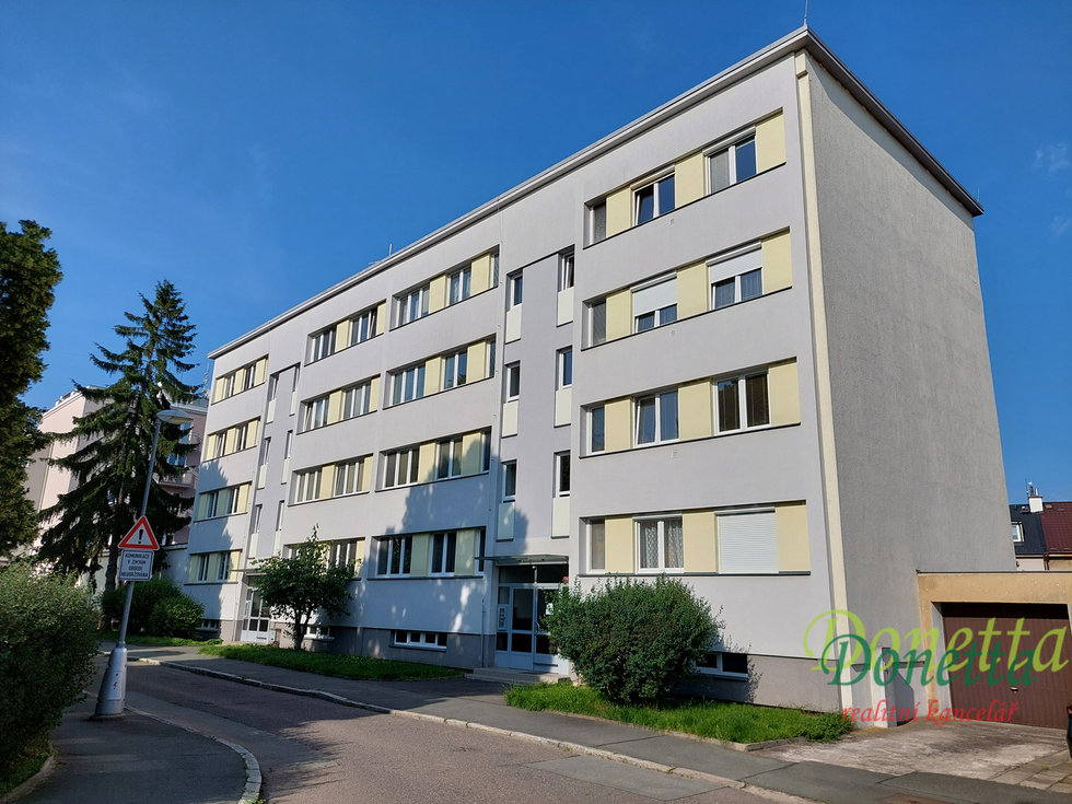 Pronájem bytu 2+1 47 m², Hradec Králové