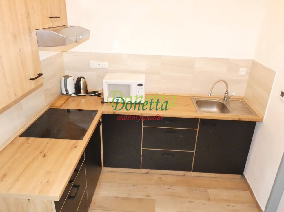 Pronájem bytu 1+1 45 m², Dobruška