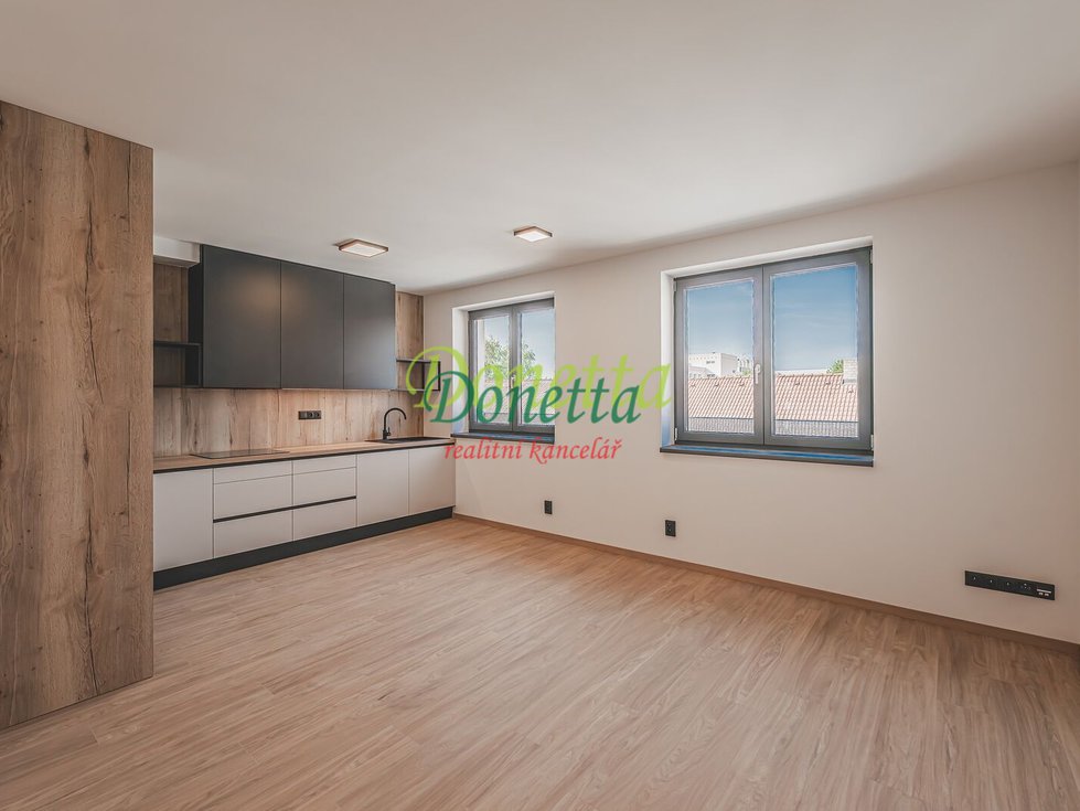 Pronájem bytu 2+kk 49 m², Hradec Králové