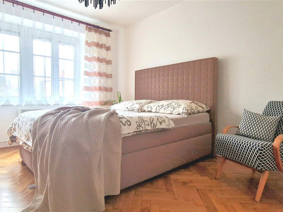 Pronájem bytu 2+1 62 m², Mikulov