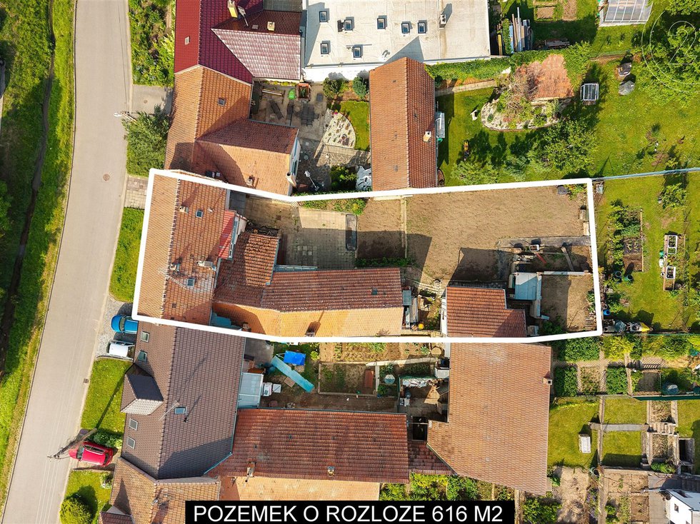 Prodej stavební parcely 616 m², Tvarožná