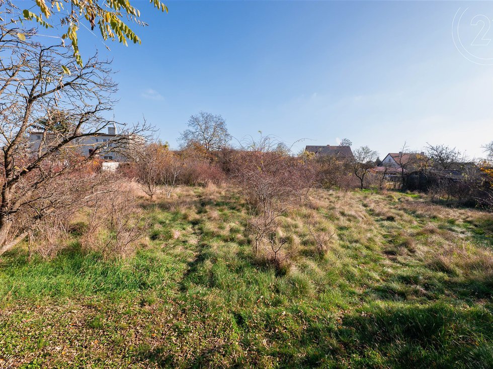 Prodej stavební parcely 2359 m², Horní Dubňany