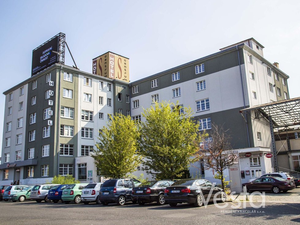 Pronájem obchodu 340 m², Děčín