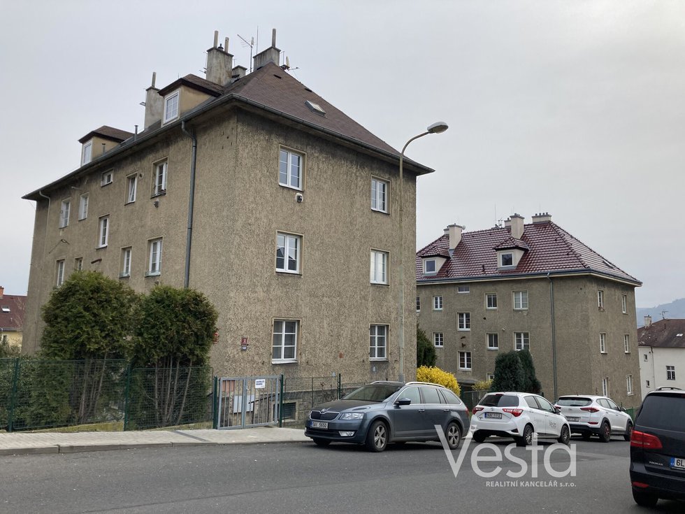 Pronájem bytu 1+1 32 m², Děčín