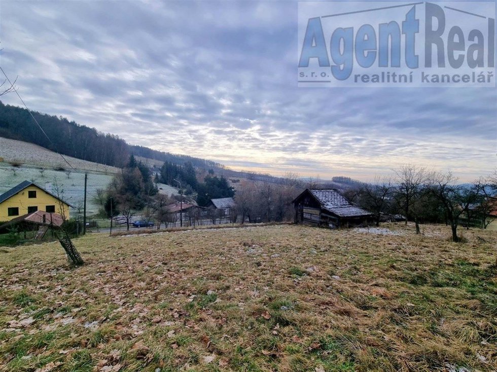 Prodej stavební parcely 2565 m², Nový Malín