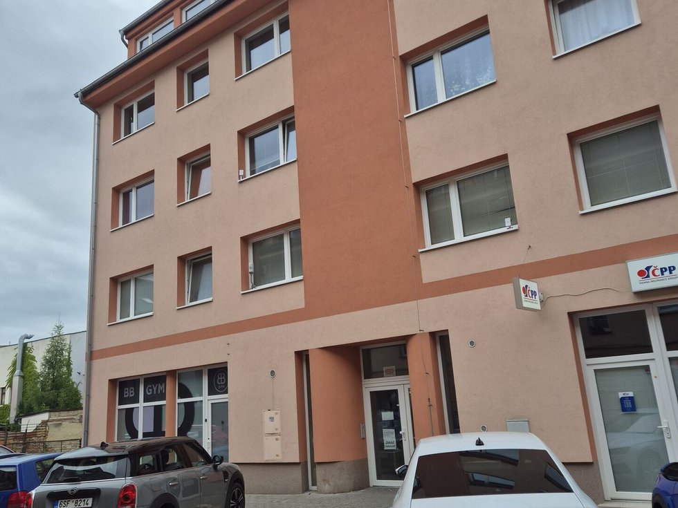 Pronájem obchodu 96 m², Kladno
