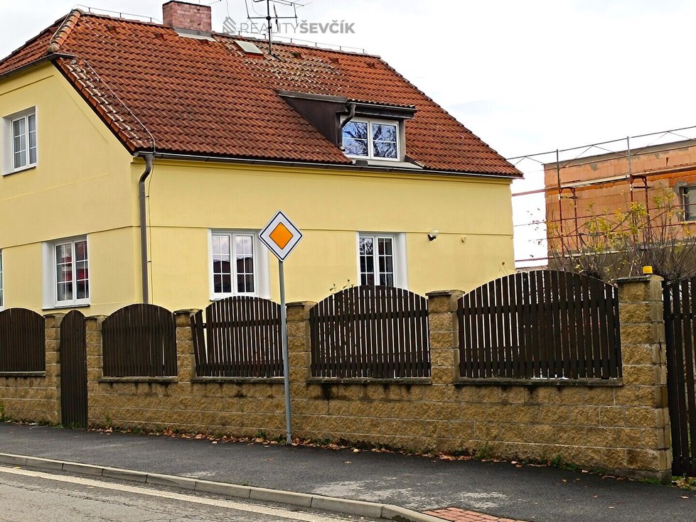 Prodej rodinného domu 208 m², České Budějovice