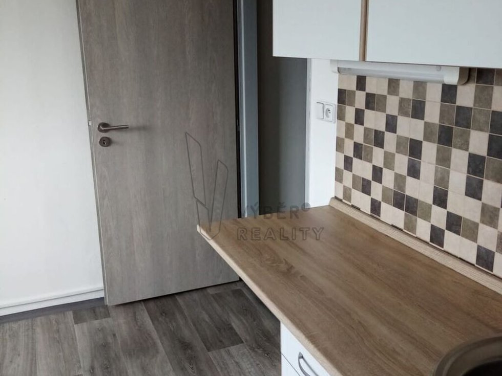 Pronájem bytu 1+kk, garsoniery 21 m², Bílina