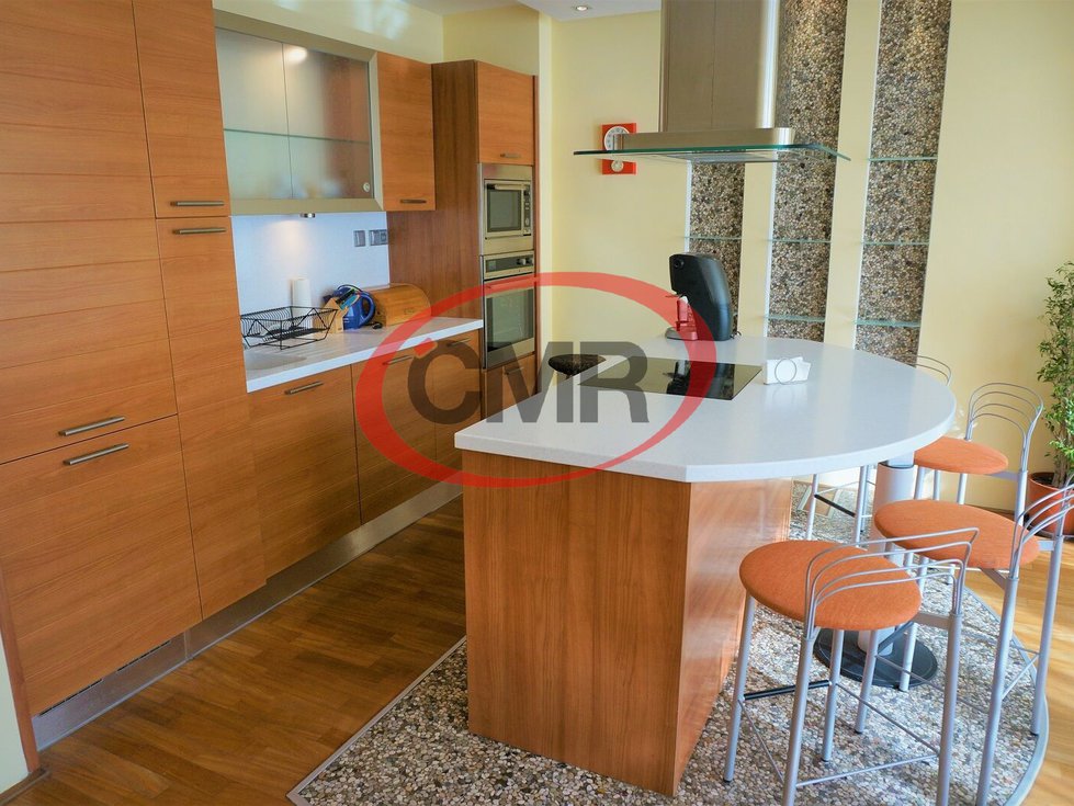 Pronájem bytu 2+kk 81 m², Praha