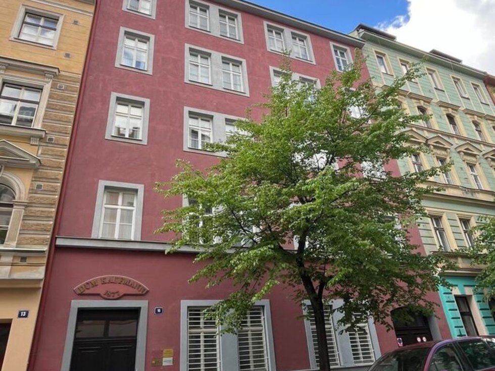 Pronájem kanceláře 74 m², Praha