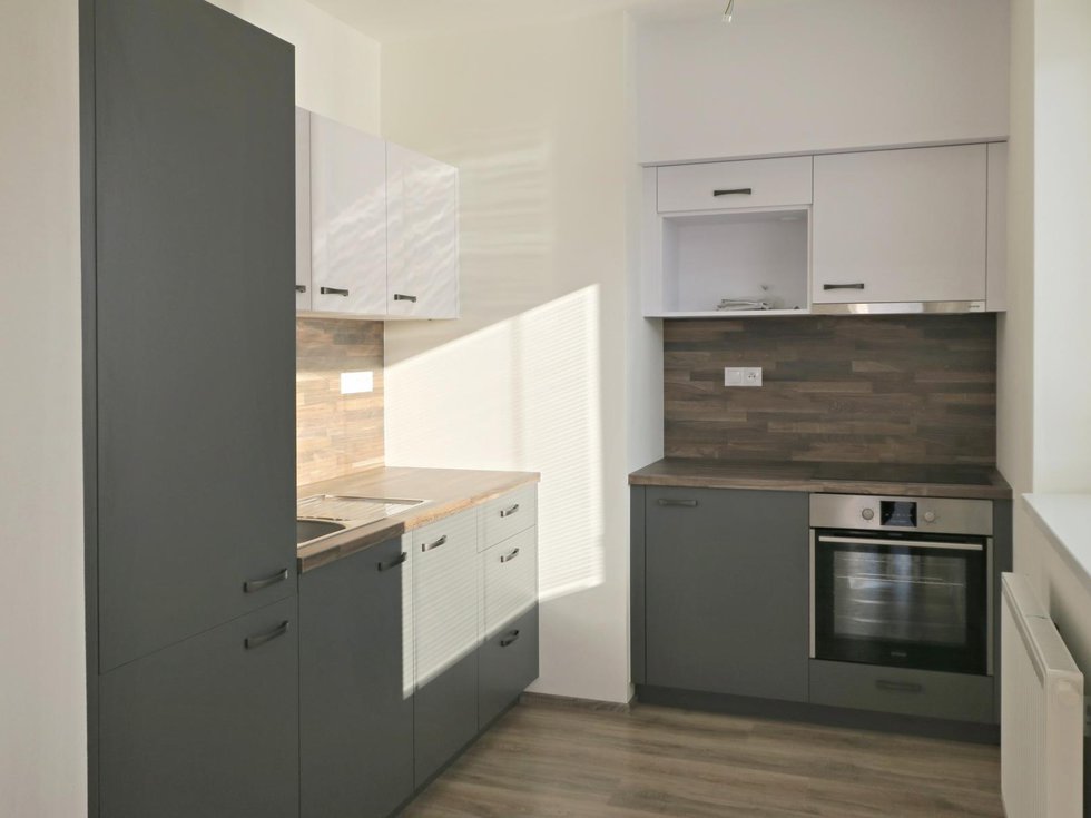Pronájem bytu 1+kk, garsoniery 33 m², Brno