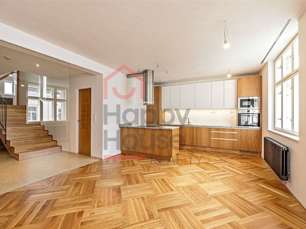 Pronájem bytu 2+kk 100 m², Praha