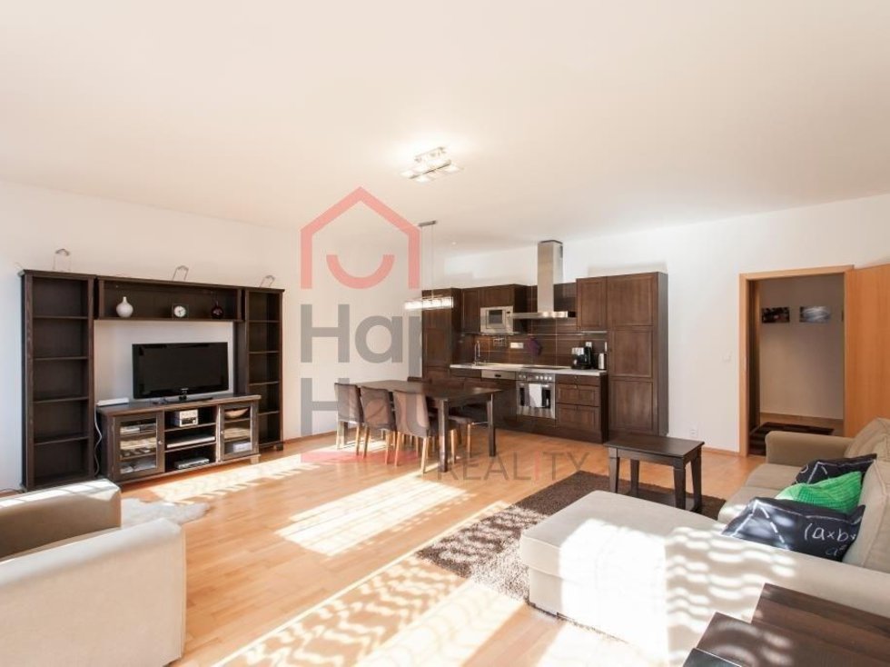 Pronájem bytu 3+kk 83 m², Praha