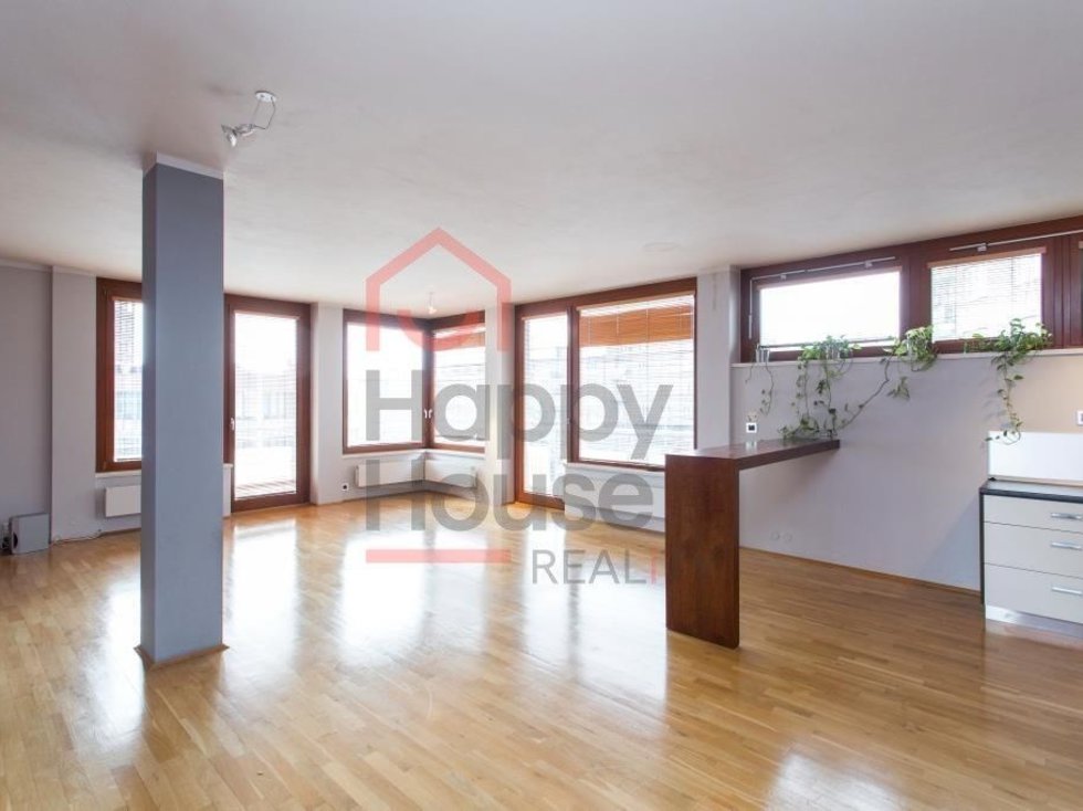 Pronájem bytu 3+1 128 m², Praha