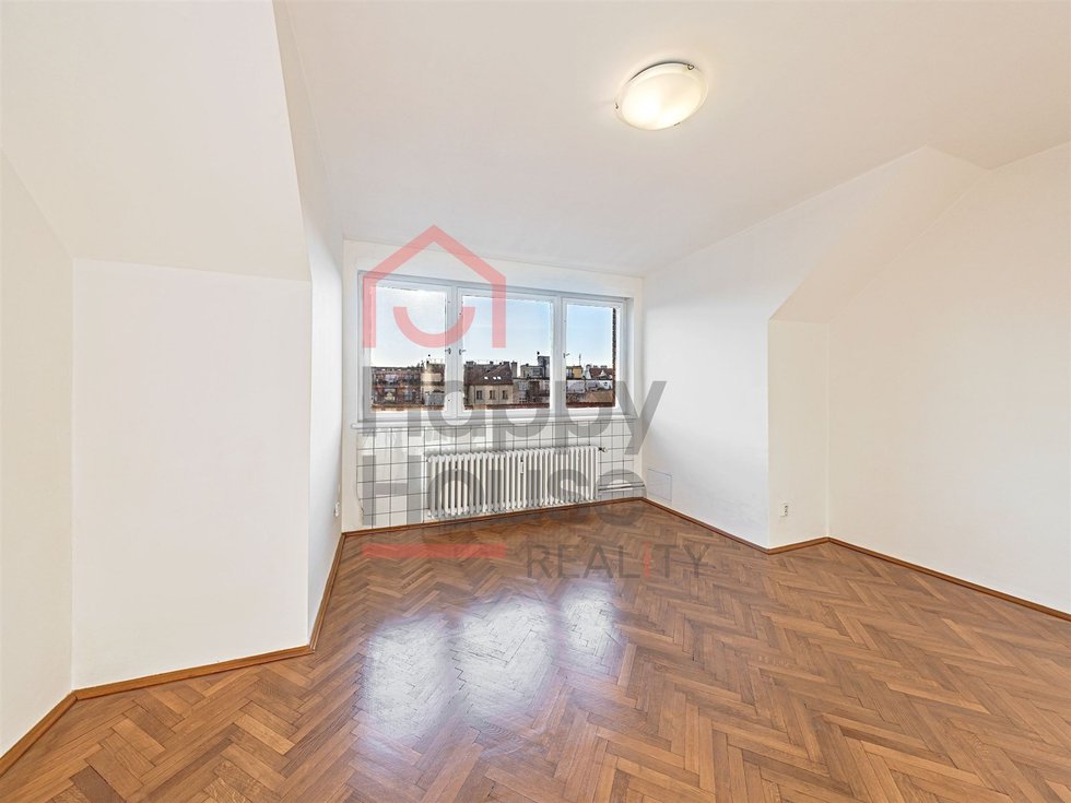 Pronájem bytu 2+1 85 m², Praha