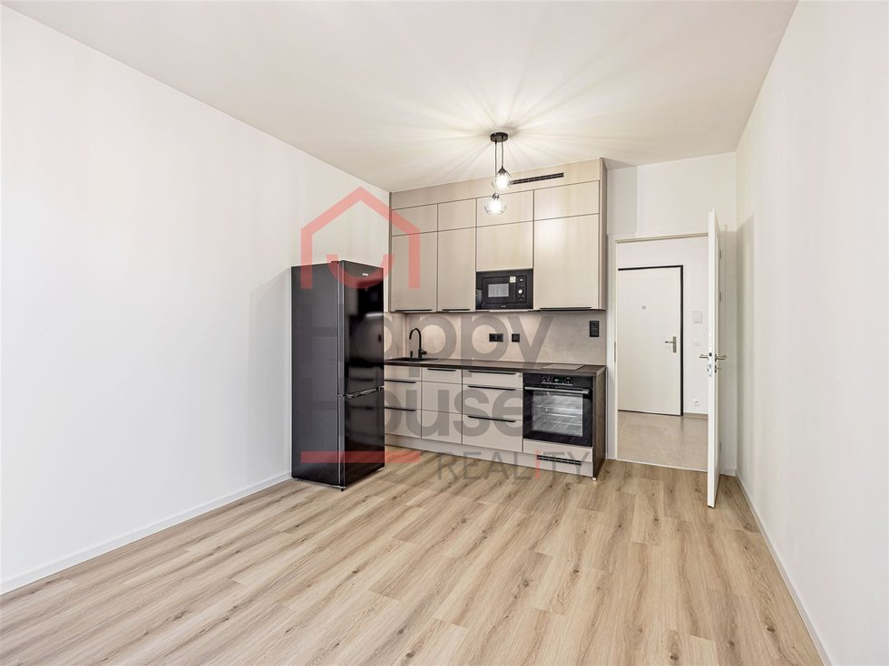 Pronájem bytu 1+kk, garsoniery 27 m², Praha