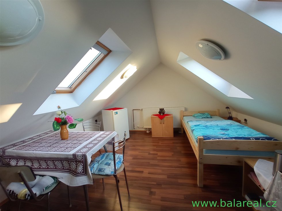 Pronájem bytu 1+kk, garsoniery 20 m², Kuřim