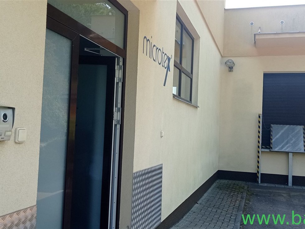 Pronájem výrobního objektu 2140 m², Lomnice