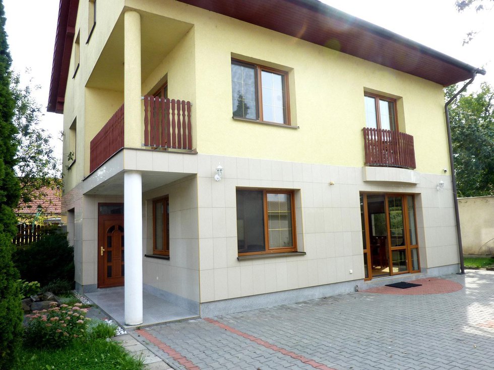 Pronájem rodinného domu 230 m², Brno