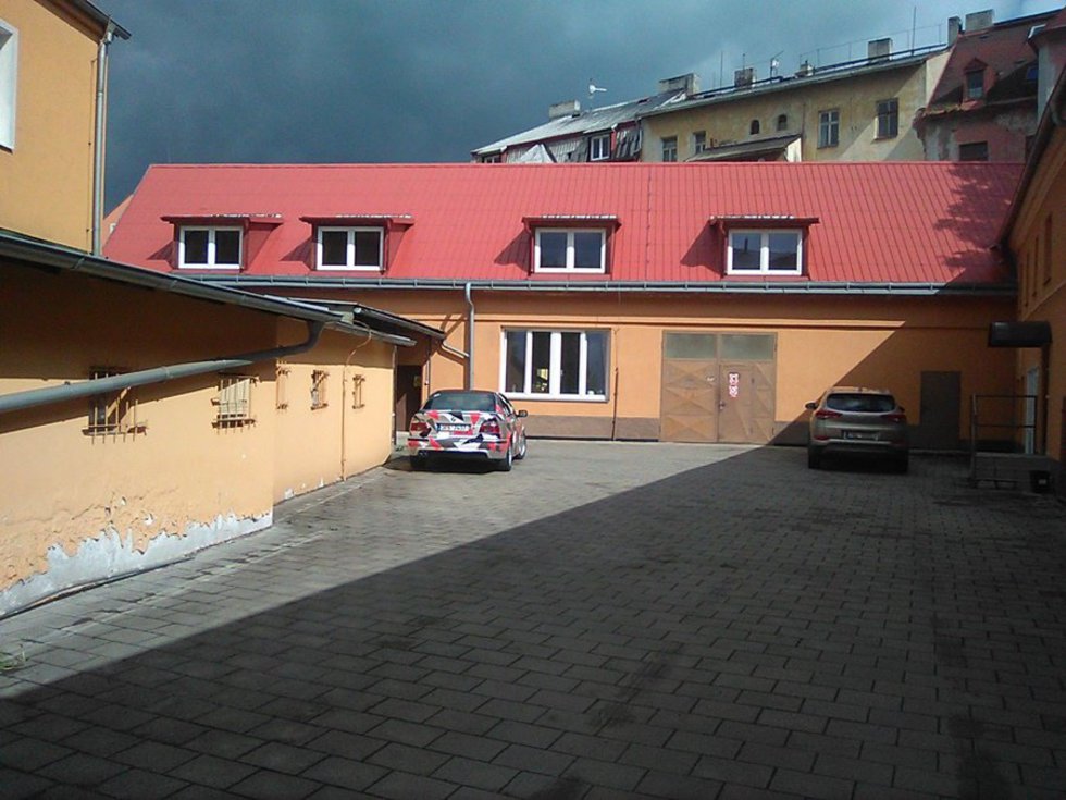 Prodej skladu 702 m², Karlovy Vary
