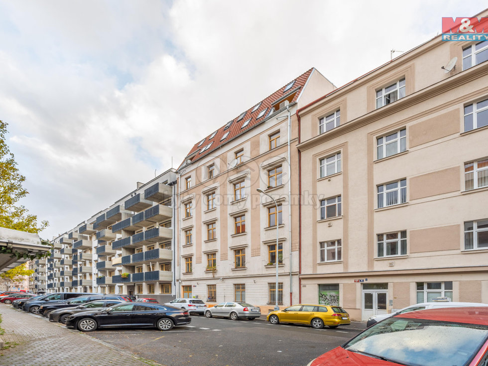 Prodej bytu 1+kk, garsoniery 28 m², Praha