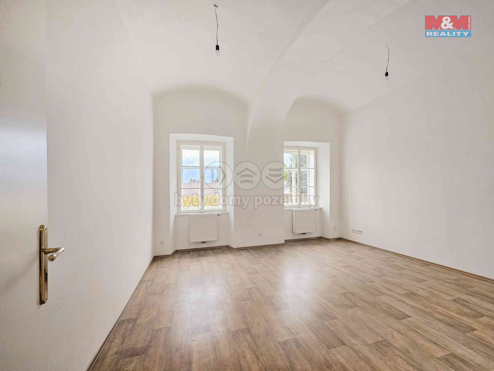 Pronájem bytu 1+1 43 m², Studeněves