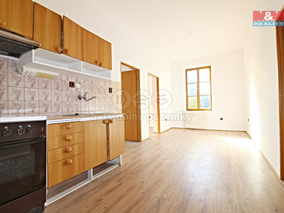 Pronájem bytu 3+1 90 m², Nový Bor