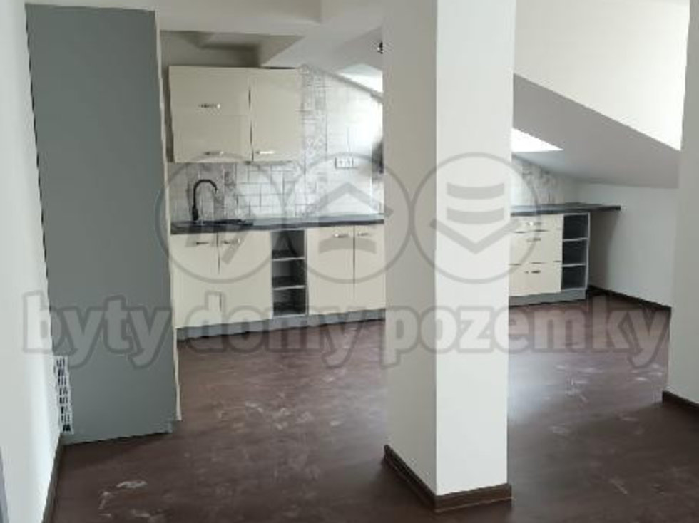 Pronájem bytu 3+kk 89 m², Praha