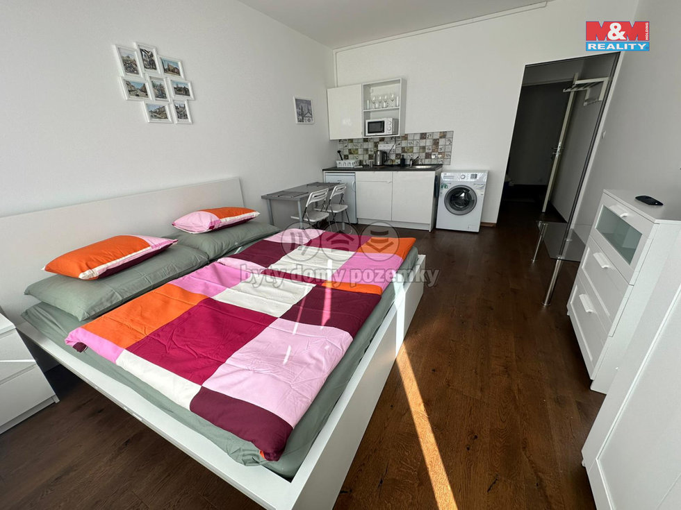 Pronájem bytu 1+kk, garsoniery 25 m², Praha