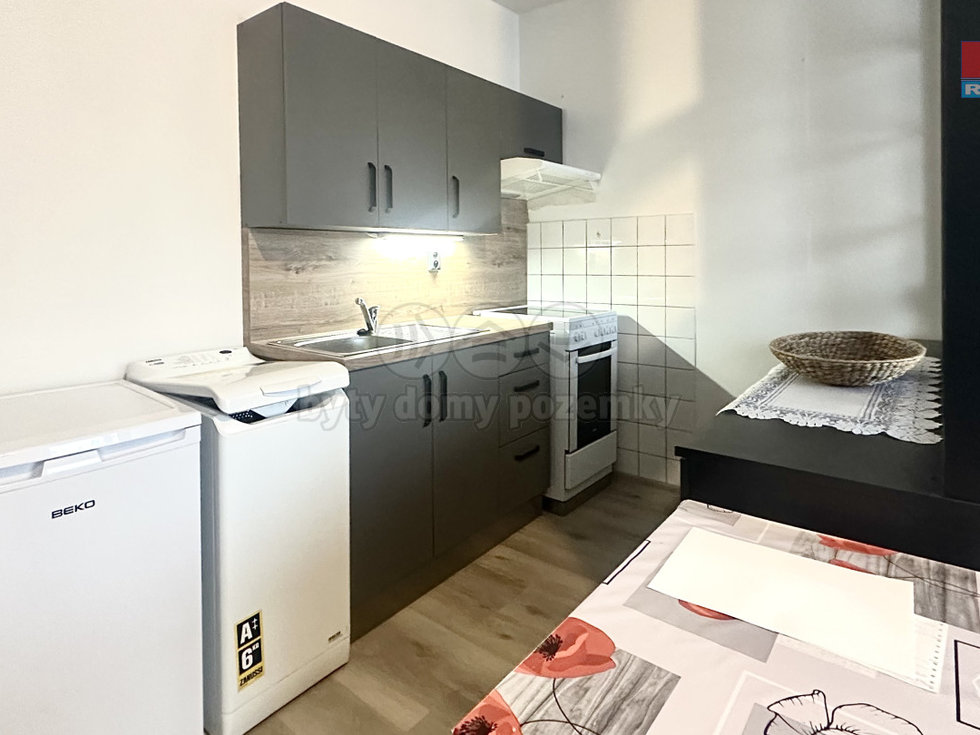 Pronájem bytu 1+kk, garsoniery 39 m², Holoubkov