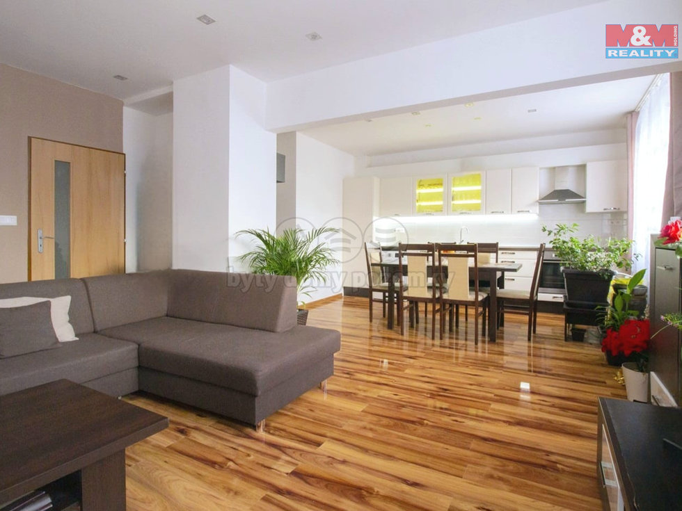 Prodej bytu 3+1 80 m², Praha