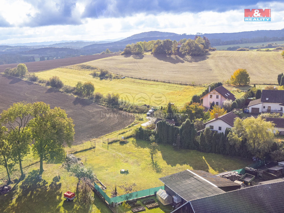 Prodej stavební parcely, Chářovice