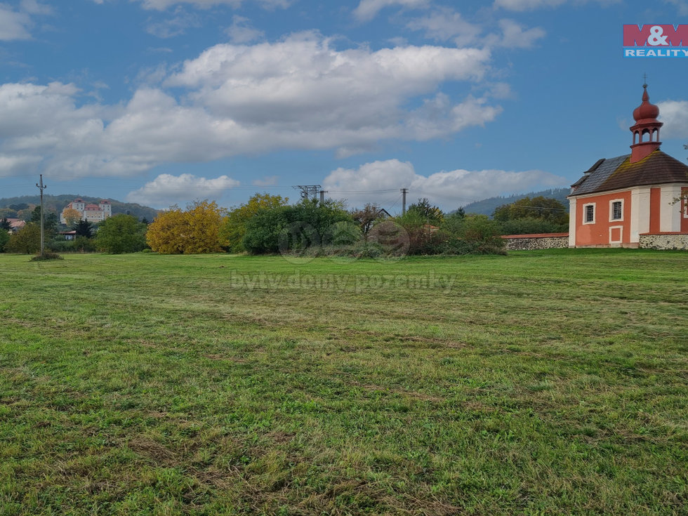 Prodej stavební parcely, Valeč