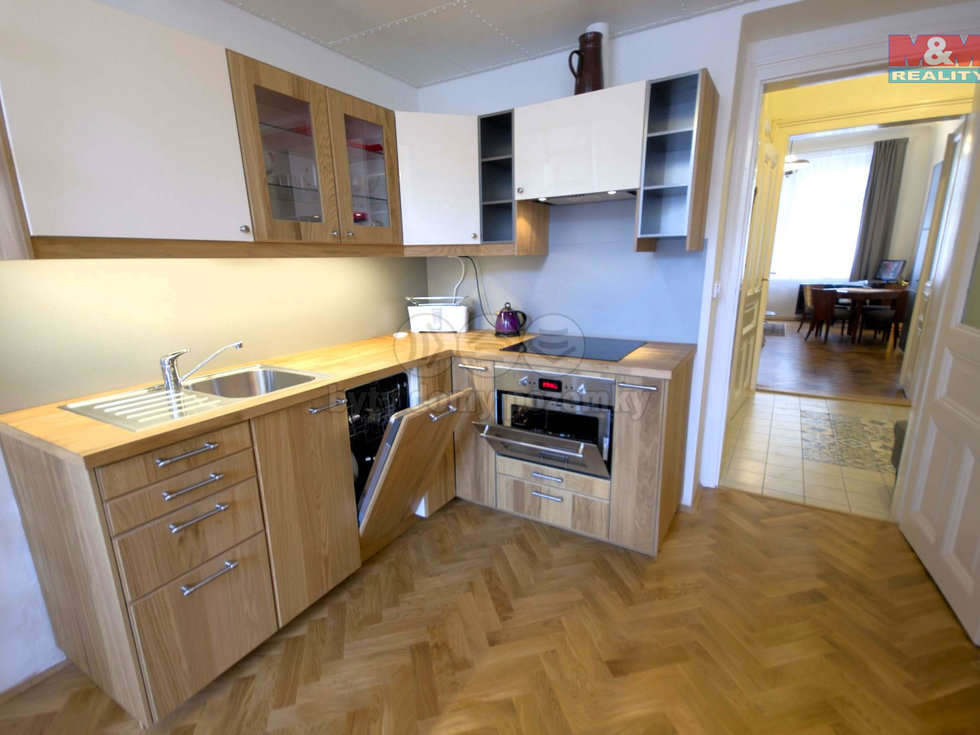 Pronájem bytu 2+kk 50 m², Praha