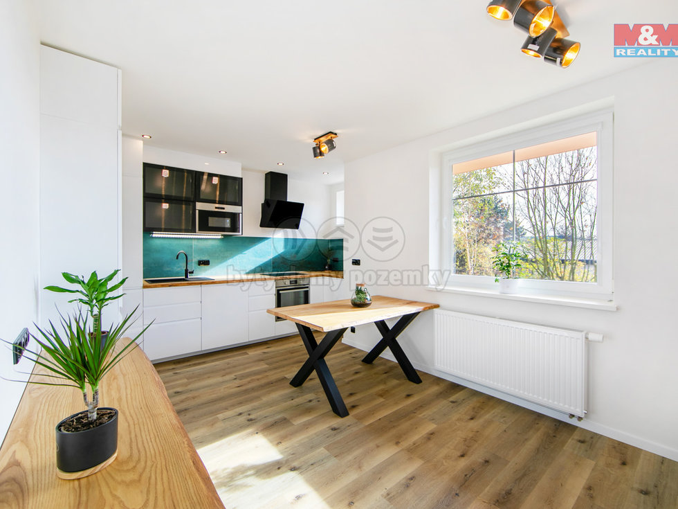 Prodej bytu 2+1 63 m², Chrášťany