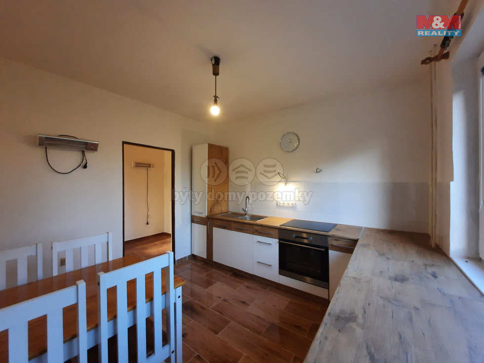 Prodej bytu 3+1 90 m², Křišťanovice